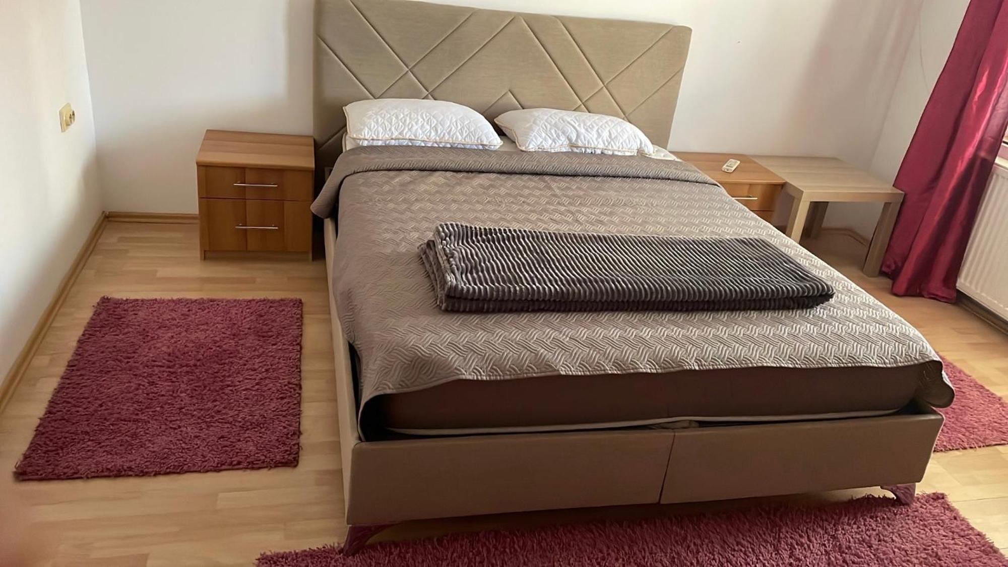 Bt Lux Apartment 2 Skopje Esterno foto
